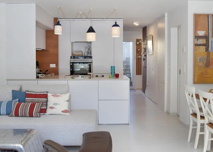 Bougainville C3-r By Interhome Daire