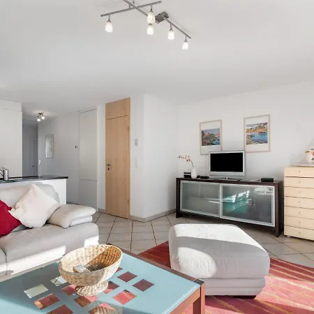 Daire Bougainville C3-r By Interhome *