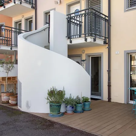 Bougainville C3-r By Interhome *